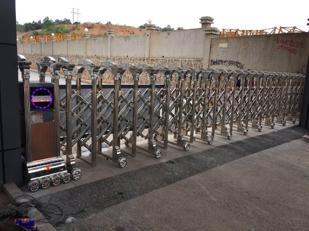 華銳硬質(zhì)合金伸縮門(mén)