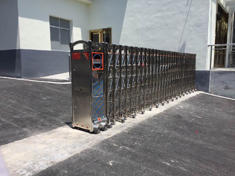 中車(chē)科技伸縮門(mén)